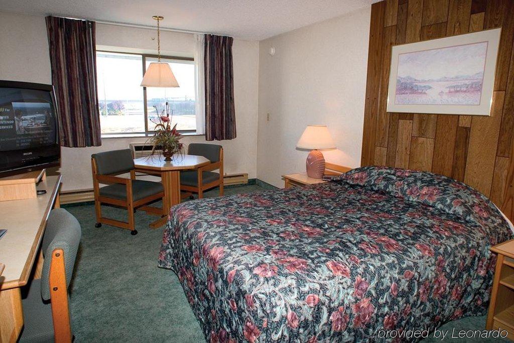 Nampa Inn & Suites Номер фото